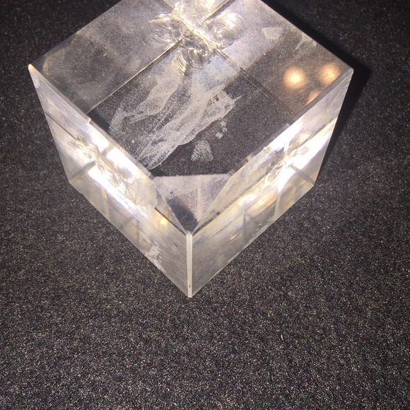 Unicorns in 3D Etched Glass Cube - Picture 3 of 15